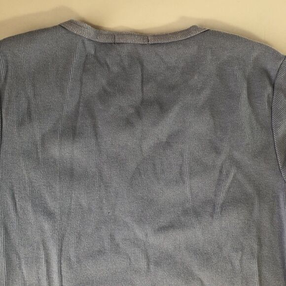 Gap Stretch Women’s Split Neck Ribbed Short Sleeve Top Tag Size Medium - Picture 11 of 13